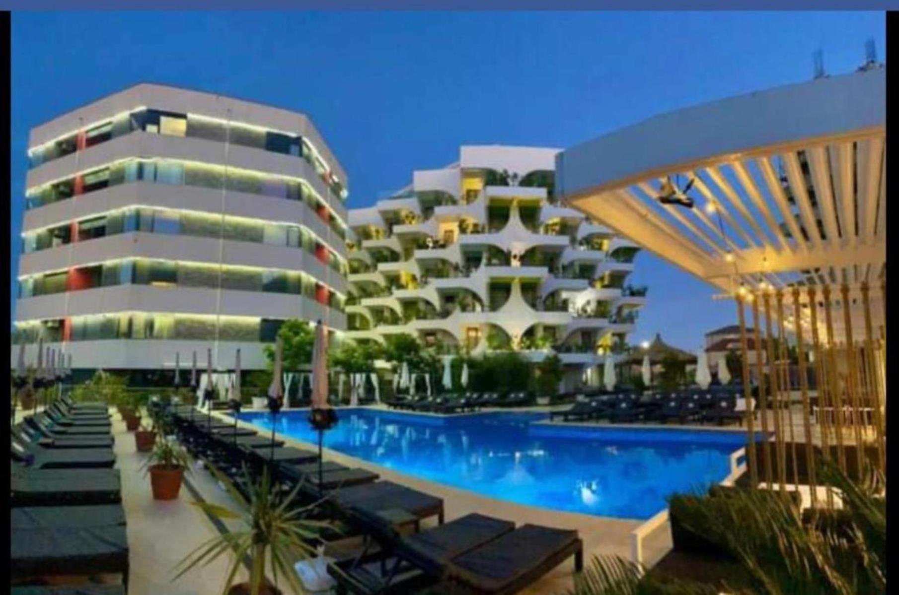 Donny Luxury Apartment Năvodari المظهر الخارجي الصورة
