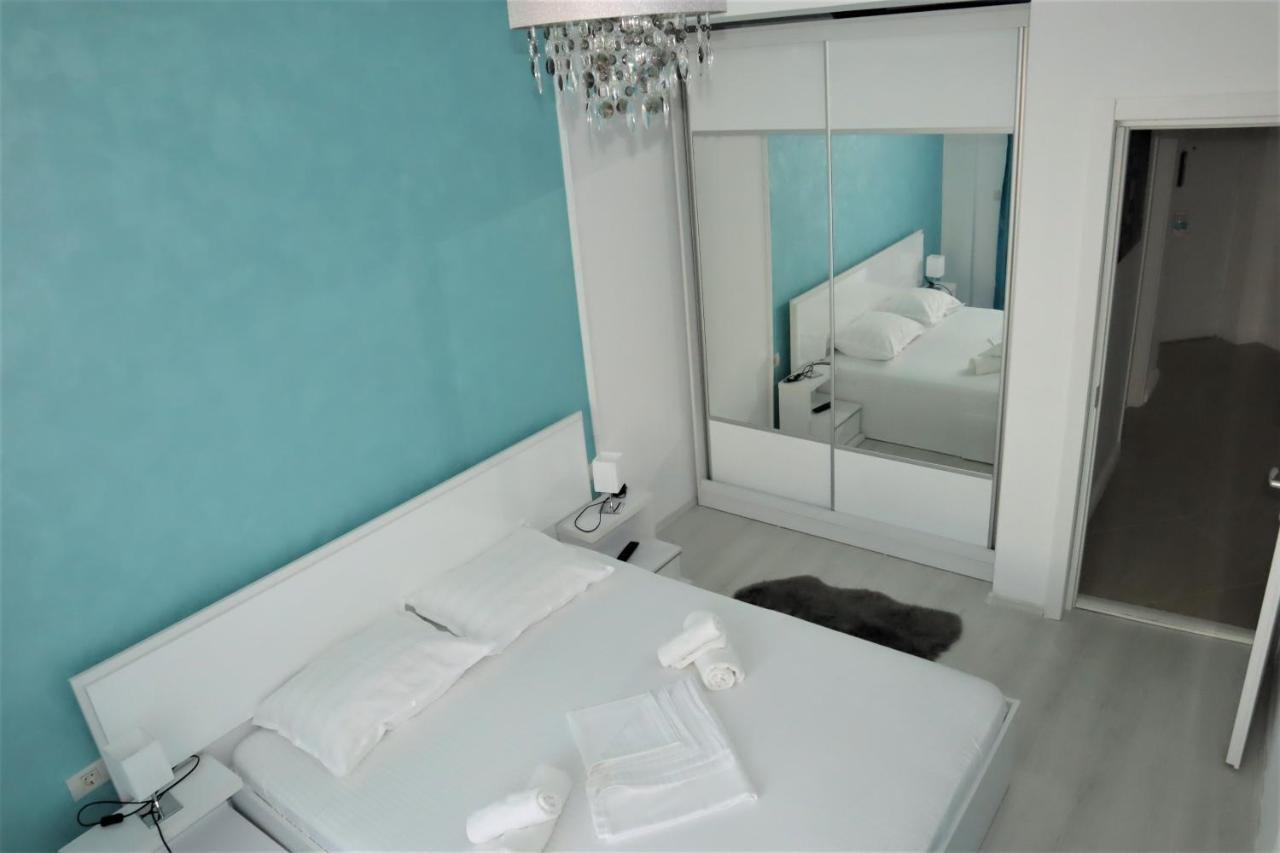 Donny Luxury Apartment Năvodari المظهر الخارجي الصورة